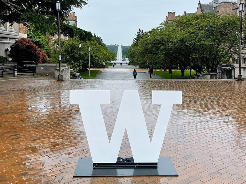 University-of-Washington-College-Profile